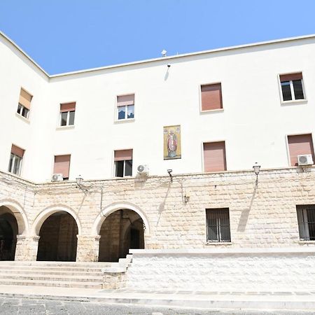 Palazzo Del Carmine Hotel Bari Bagian luar foto